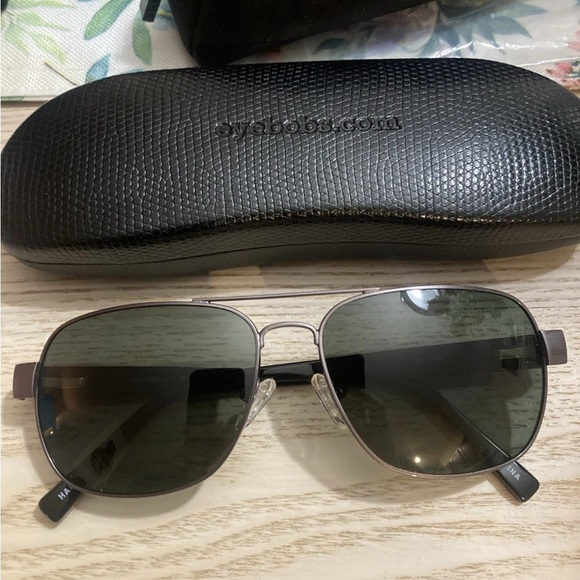 EyeBob Bigball 126P Stylish Black Aviator Sunglasses with case - Picture 1 of 4